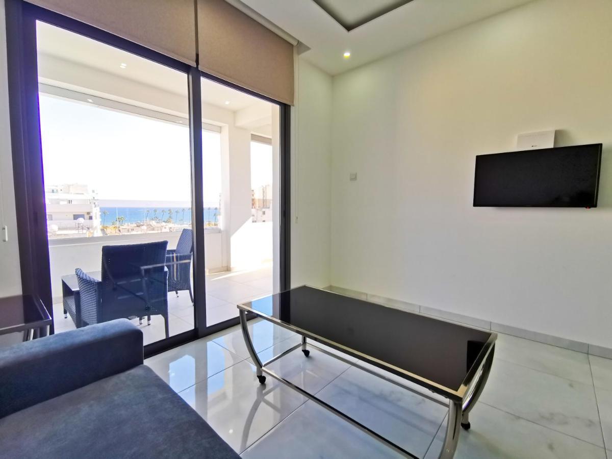 Sunny Daze Seaview Apartment Larnaca Luaran gambar